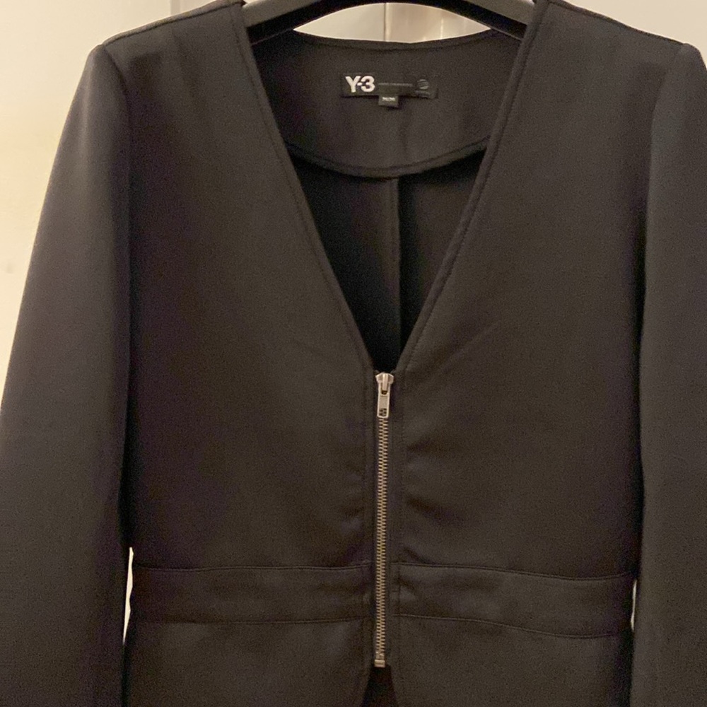 Beautiful jacket - Picture 2 of 6